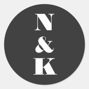Minimalistisch modern zwart monogram bruisend huwe ronde sticker