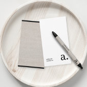 Minimalistisch Monogram Beige Faux Linnen Initiaal Notitiekaartje