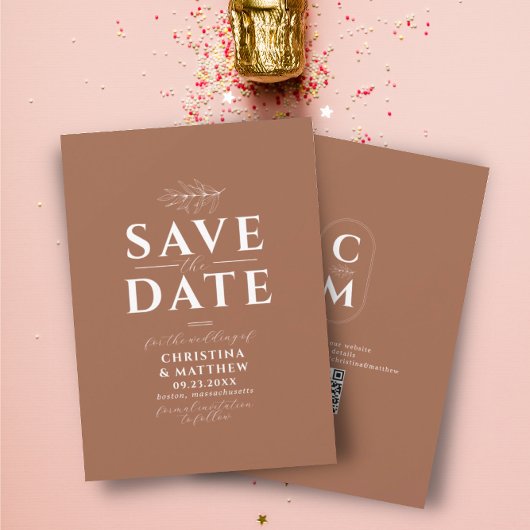 Minimalistisch monogram terracotta QR-code Save The Date