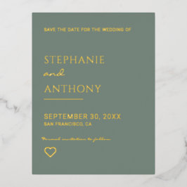 Minimalistisch Sage Green and Gold Heart Wedding Folie Uitnodiging Briefkaart