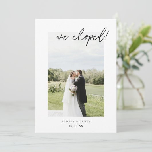 Minimalistisch Script 3-Foto Trouw Elopement Aankondiging (Staand voorkant)