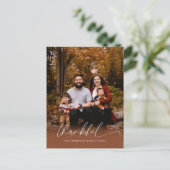 Minimalistisch Script Dankbaar Thanksgiving Foto Briefkaart (Staand voorkant)
