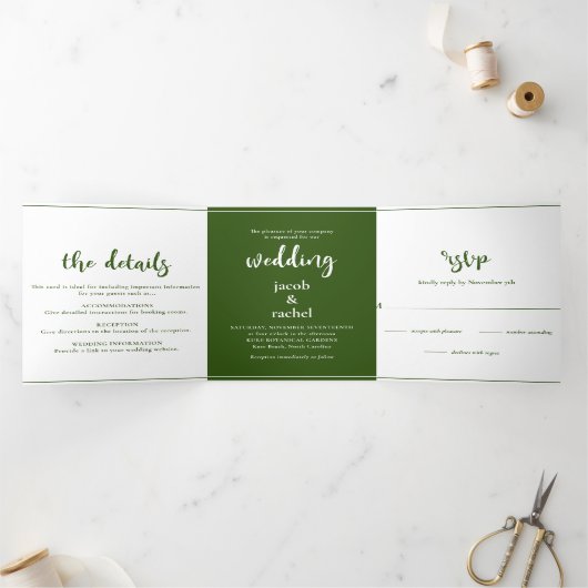 Minimalistisch script Dark Green Wedding Drieluik Uitnodiging (Binnen)