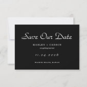 Minimalistisch script Eenvoudige zwarte bruiloft Save The Date (Voorkant)