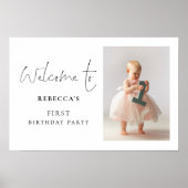 Minimalistisch Script Foto Welkom 1e Verjaardagsfe Poster (Voorkant)