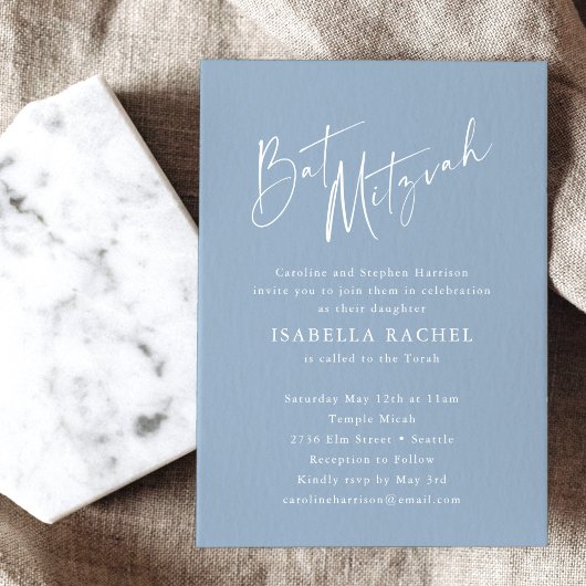 Minimalistisch script Stusty Blue Modern Bat Mitzv Kaart