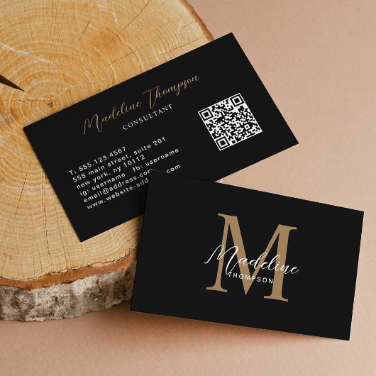 Minimalistisch Script Zwart Goud Monogram QR Code Visitekaartje