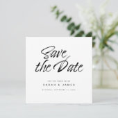 Minimalistisch script zwart-wit bruiloft save the date (Staand voorkant)