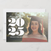 Minimalistisch White Numeric Date Photo Afstuderen Aankondiging (Voorkant)