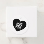 Minimalistisch wit en zwart handgemaakt hart Label (In situ)