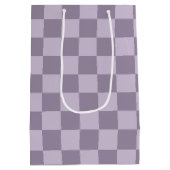 Minimalistisch Zachte Lavendel Schachbrett Patroon Medium Cadeauzakje (Achterkant)
