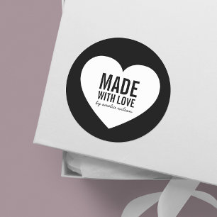 Minimalistisch zwart-wit hart gemaakt met liefde ronde sticker