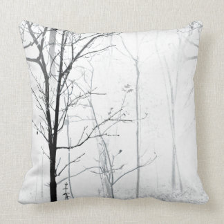 Minimalistisch zwart-wit Sierkussen met bomen