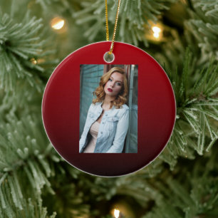 minimalistische abstracte marsala rode bogundy mar keramisch ornament