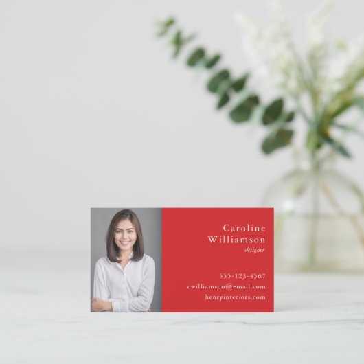 Minimalistische basis levendige rode professionele visitekaartje (Staand voorkant)