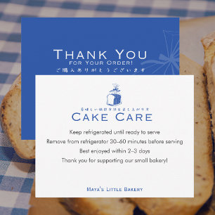 Minimalistische blauwe broodvorm cake verzorgingsi bedankkaart