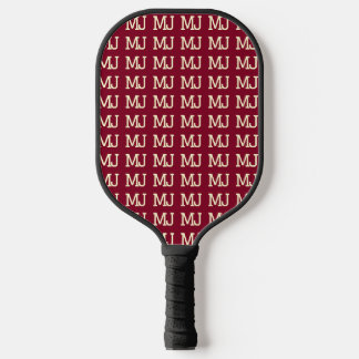 Minimalistische bordeauxrode en crèmekleurige gepe pickleball paddle