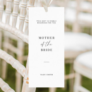 Minimalistische bruiloft familie gereserveerde zit