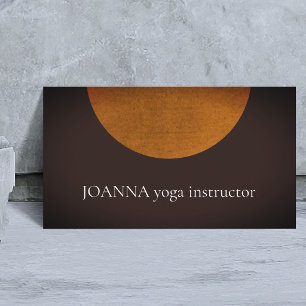 Minimalistische bruine oranje yogadocent visitekaartje