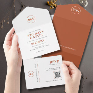Minimalistische Budget Terracotta Rust QR Code + R All In One Uitnodiging