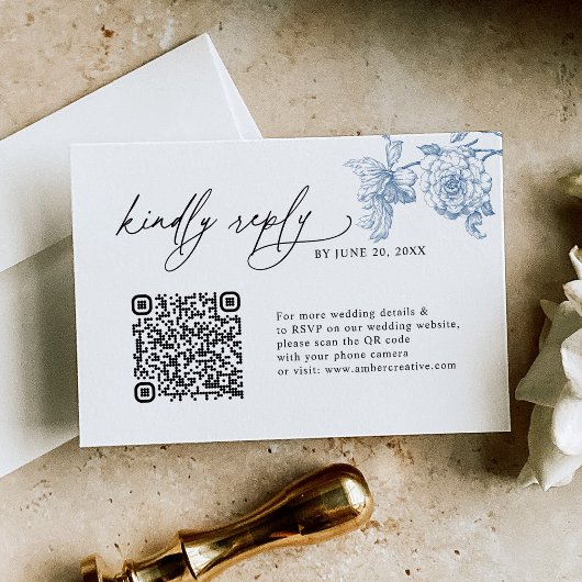 Minimalistische Classic Blue QR code bruiloft RSVP Kaartje