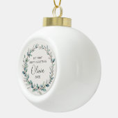 Minimalistische Eucalyptus Baby Eerste Kerstdag Keramische Bal Ornament (Rechts)