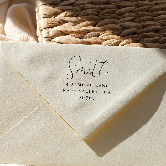 Minimalistische familienaam Lettering Retouradres Zelfinktende Stempel