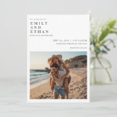 Minimalistische foto QR Code Strand bruiloft Kaart (Staand voorkant)