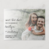 Minimalistische foto van modern zwart-wit script aankondigingskaart (Voorkant)