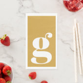 Minimalistische gemerkte initiaal in dikke mosterd servet (Insitu)