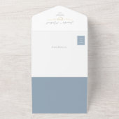 Minimalistische gouden en stoffig blauwe trouwdag all in one uitnodiging (Buitenkant)