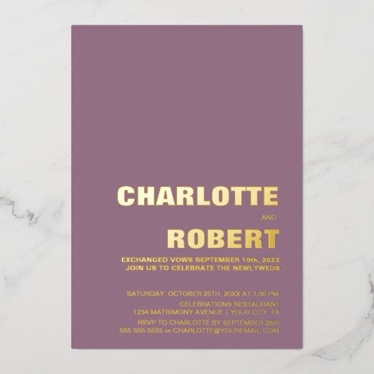 Minimalistische gouden tekst stoffige roze trouwre folie uitnodiging (Voorkant)