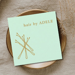 Minimalistische haarspeldjes in pastelgroen en gou vierkante visitekaartje