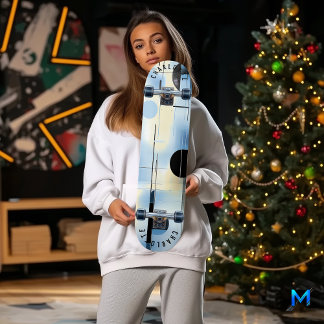 Minimalistische hemelsblauwe en zwarte geometrisch skateboard