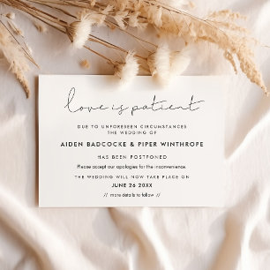 Minimalistische Love is patient trouwkaart Kaart