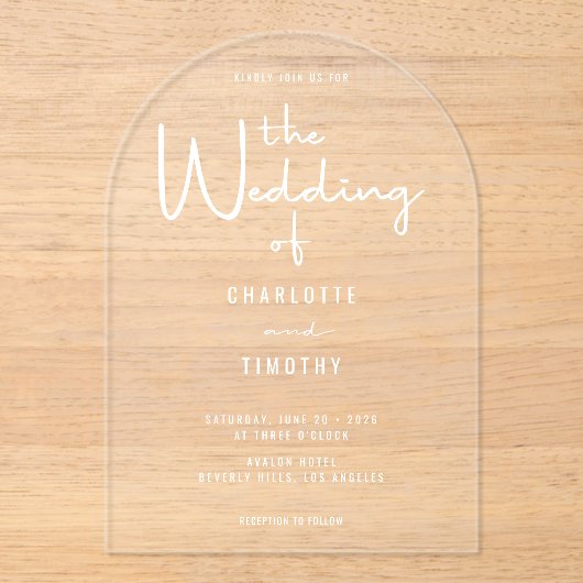 Minimalistische moderne kalligrafie Casual trouwbo Acryl Uitnodigingen (Voorkant)