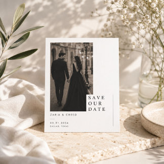 Minimalistische redactionele Save The Date kaart.