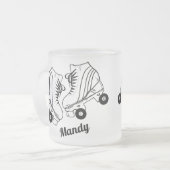 Minimalistische rollertekening Aangepaste naam Matglas Koffiemok (Voorkant links)
