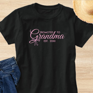 Minimalistische Roze 'Benoemd Tot Oma' Jaar T-shirt