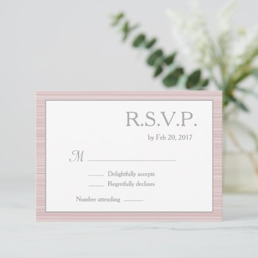 Minimalistische roze witte grijze strepen rsvp kaart (Staand voorkant)