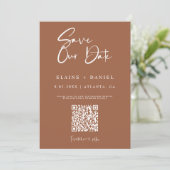Minimalistische Rustieke Script QR Code Foto Save The Date (Staand voorkant)
