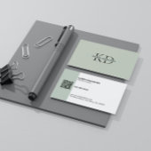 Minimalistische Sage Green Monogram Professional Visitekaartje