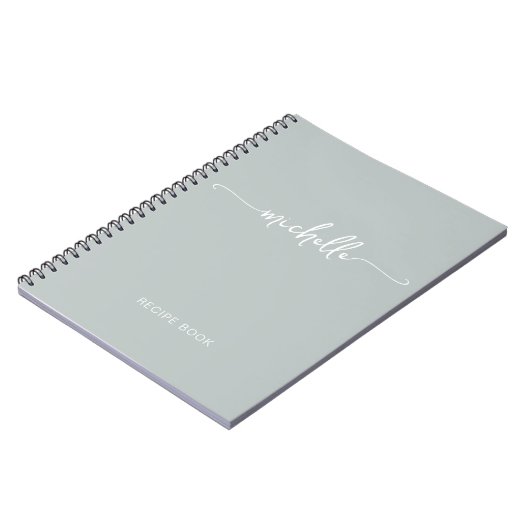Minimalistische Sage Groene Girly Monogram Naam Notitieboek (Linkerzijde)