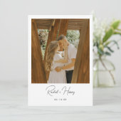 Minimalistische script foto bruiloft save the date (Staand voorkant)