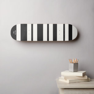 Minimalistische strepen van zwart en wit skateboard