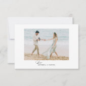 Minimalistische trouwwebsite QR-code RSVP Kaartje (Achterkant)