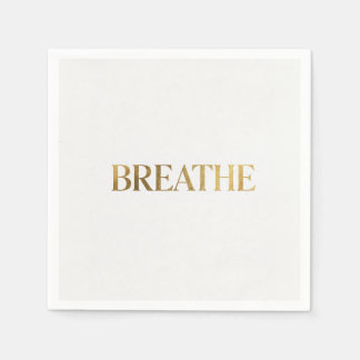 Minimalistische typografie met het gouden woord ad servet