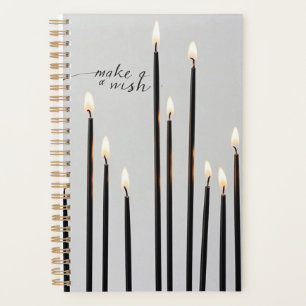 Minimalistische verlichte zwarte lijn kaarsen vlam planner