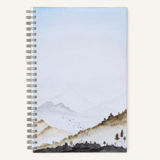 Minimalistische waterverf nevelige berglandschap notitieboek