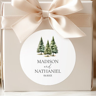 Minimalistische Winter Snowy Pine Tree Forest Wedd Ronde Sticker